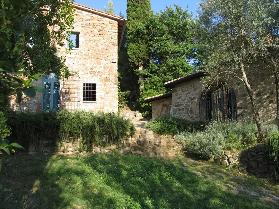 Immagine 3 di Casa colonica in vendita  a Castiglione D'orcia