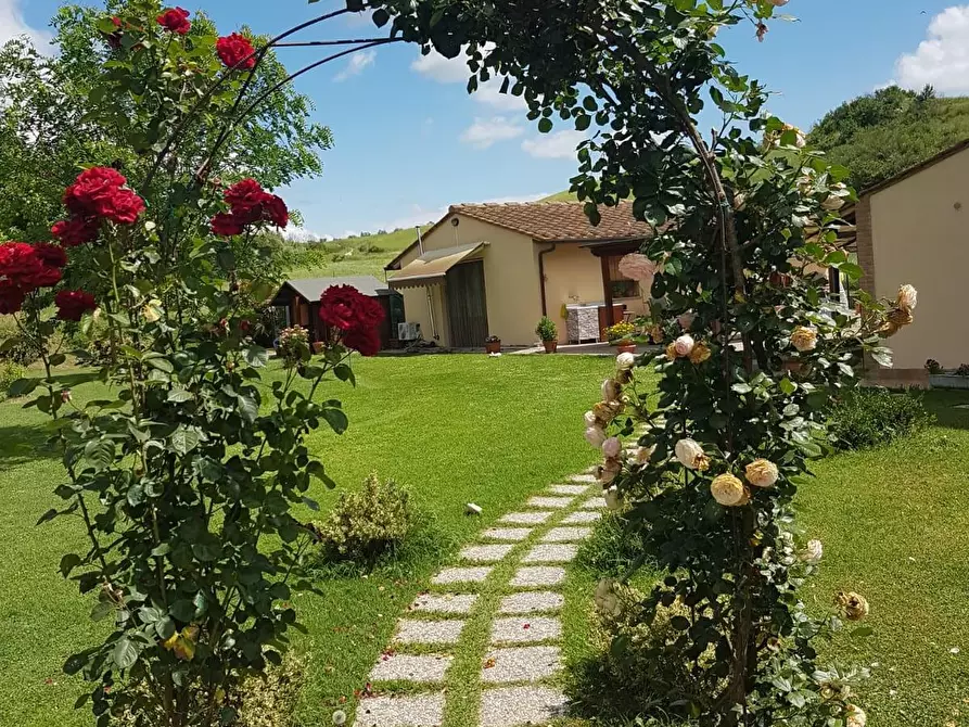 Immagine 29 di Deposito in vendita  a Castelfiorentino