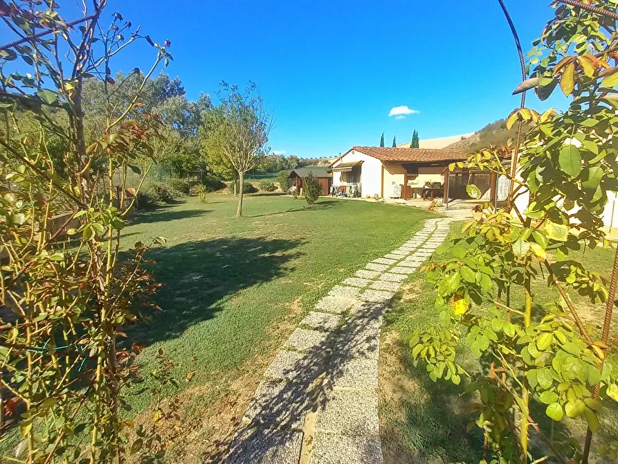 Immagine 11 di Deposito in vendita  a Castelfiorentino