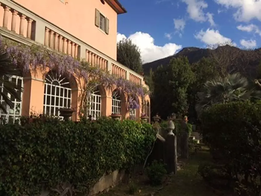 Immagine 3 di Villa in vendita  a Calci