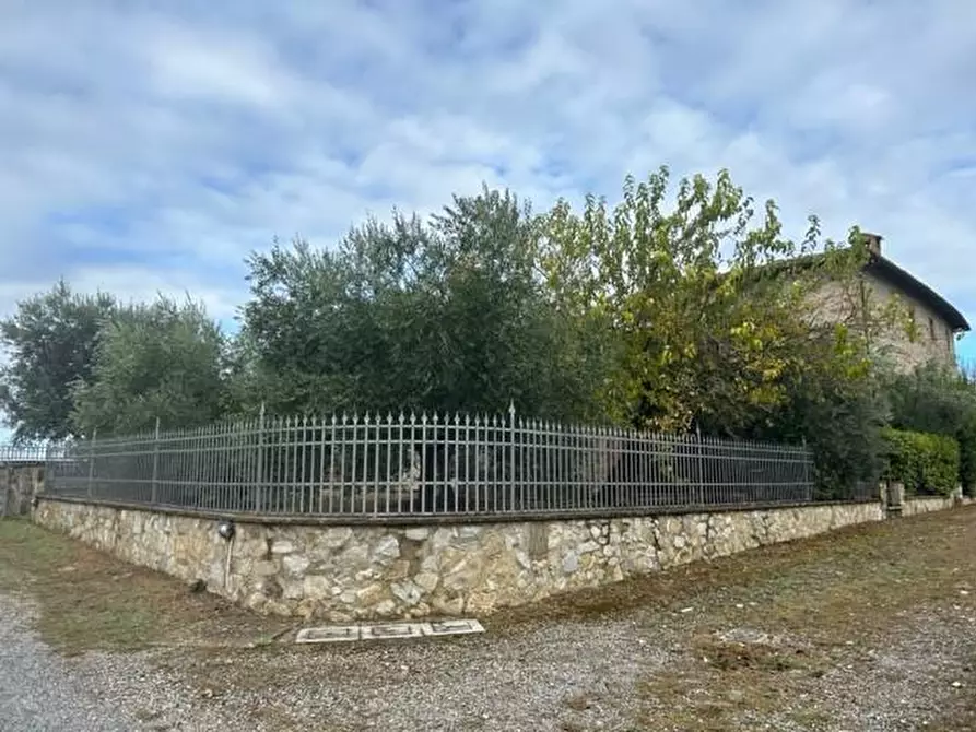 Immagine 17 di Appartamento in vendita  a Gaiole In Chianti