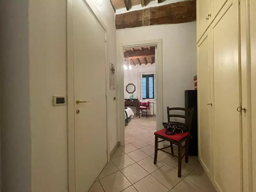 Immagine 14 di Palazzo in vendita  a Siena