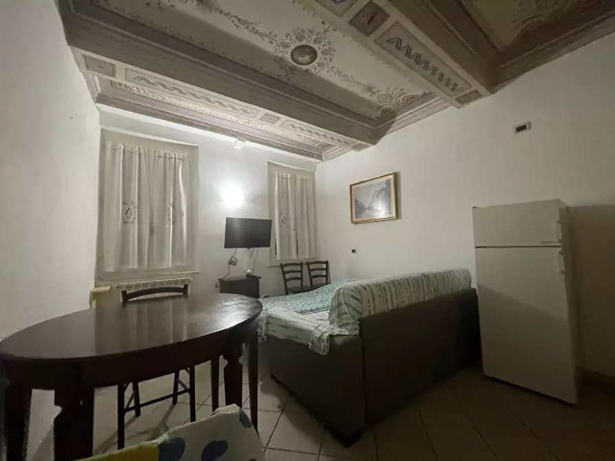 Immagine 8 di Palazzo in vendita  a Siena