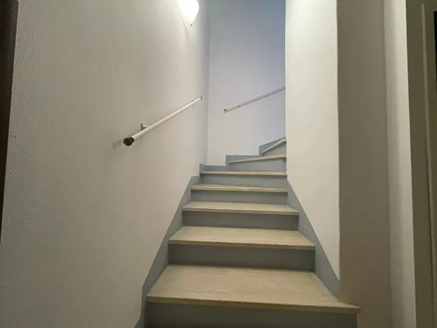 Immagine 11 di Palazzo in vendita  a Siena