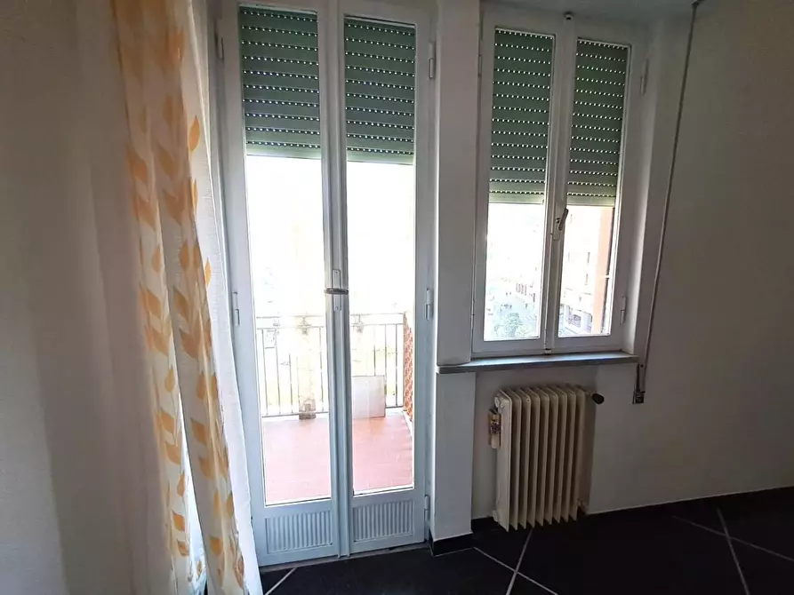 Immagine 2 di Appartamento in vendita  a Massa