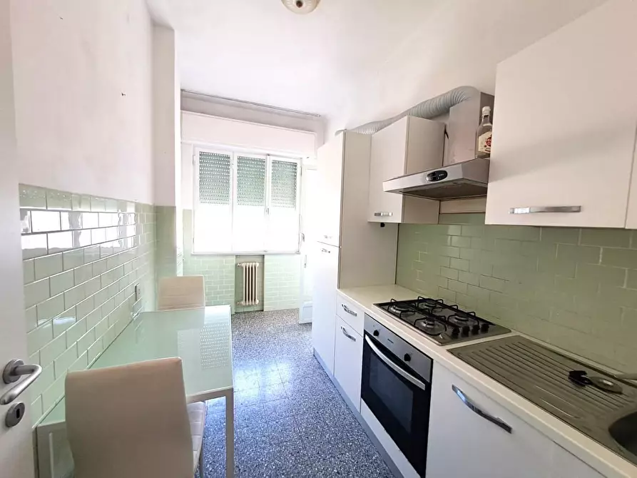 Immagine 3 di Appartamento in vendita  a Massa