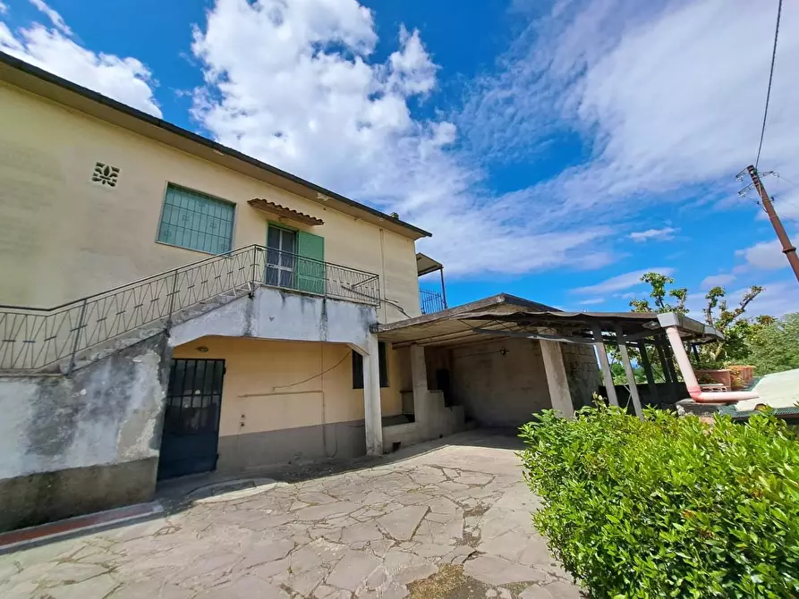 Immagine 13 di Appartamento in vendita  a Lamporecchio