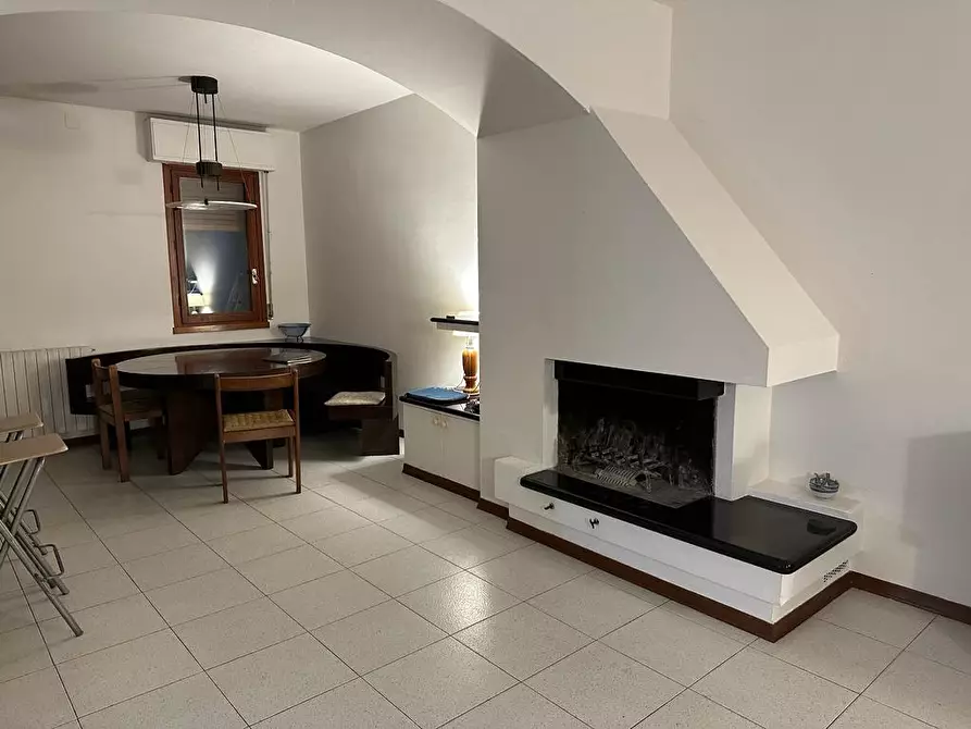 Immagine 4 di Villetta a schiera in vendita  a Ortonovo