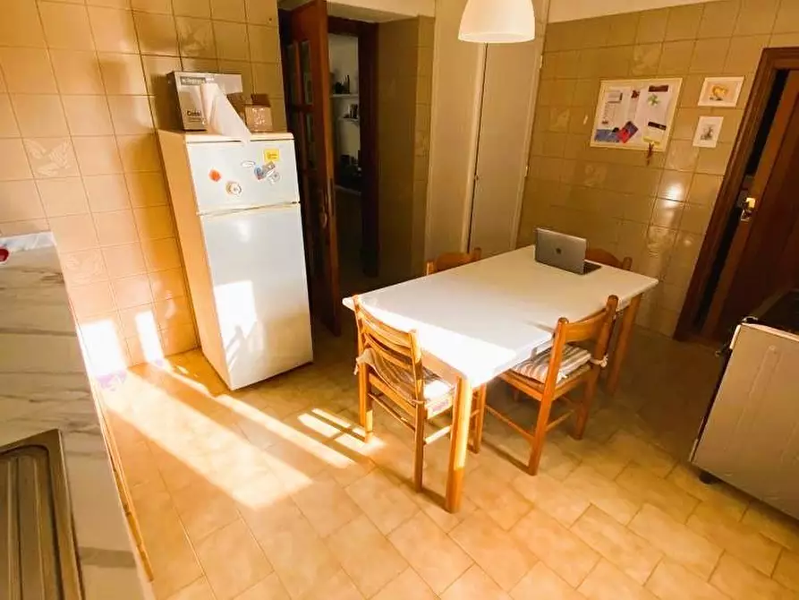 Immagine 6 di Appartamento in vendita  a Massa