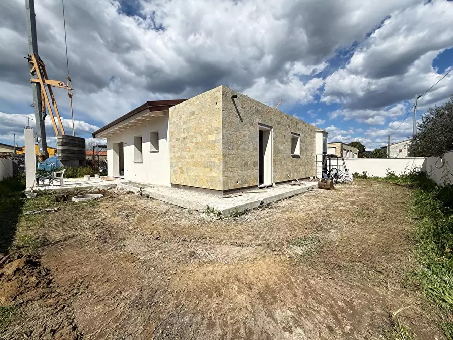 Immagine 3 di Casa indipendente in vendita  a Calcinaia