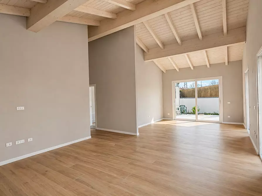Immagine 20 di Casa indipendente in vendita  a Calcinaia