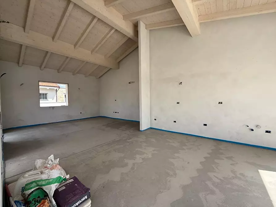 Immagine 39 di Casa indipendente in vendita  a Calcinaia