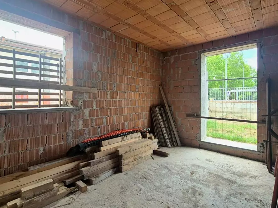 Immagine 5 di Villa in vendita  a Capannori