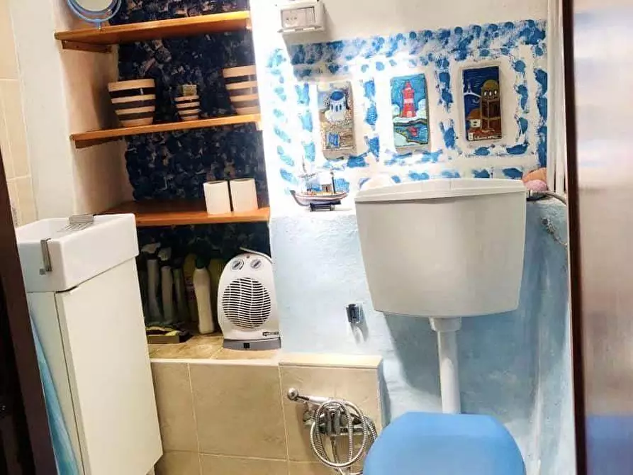 Immagine 26 di Casa semindipendente in vendita  a La Spezia