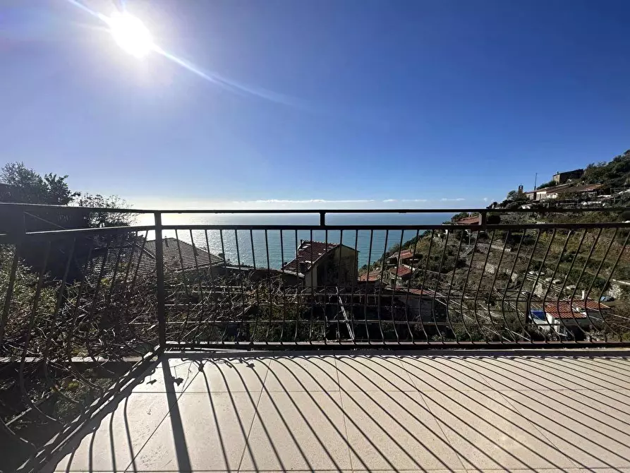 Immagine 24 di Casa semindipendente in vendita  a La Spezia