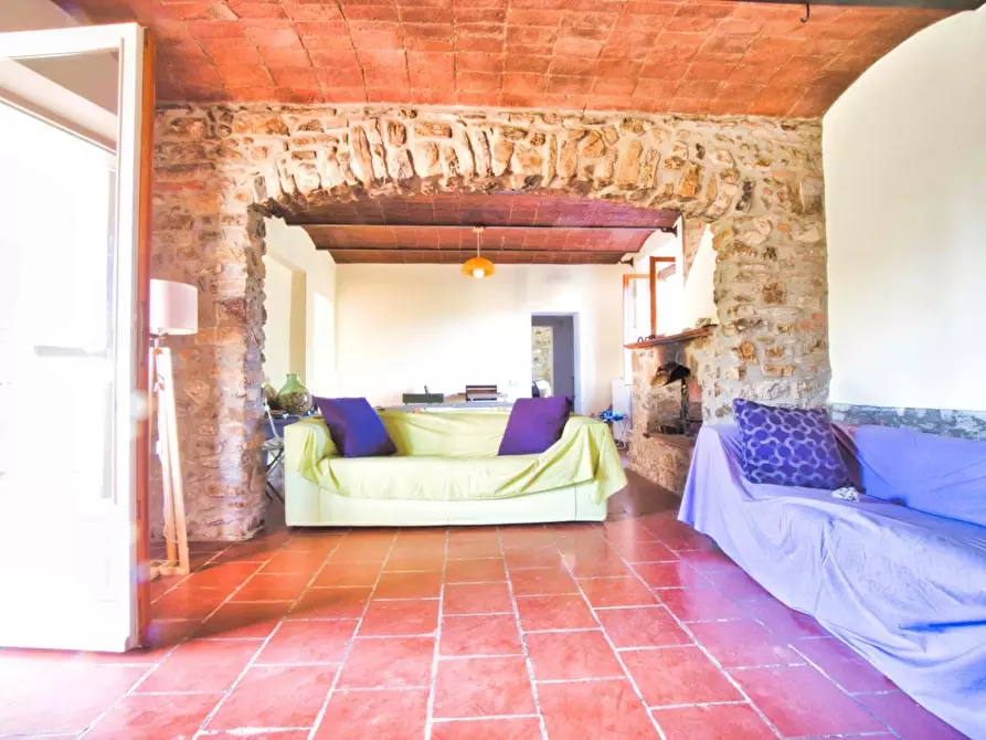 Immagine 13 di Casa colonica in vendita  a Suvereto