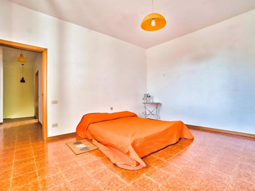 Immagine 25 di Casa colonica in vendita  a Suvereto