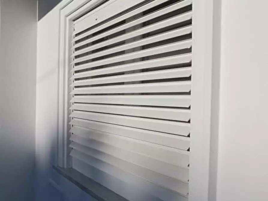 Immagine 11 di Villa in vendita  a Montignoso