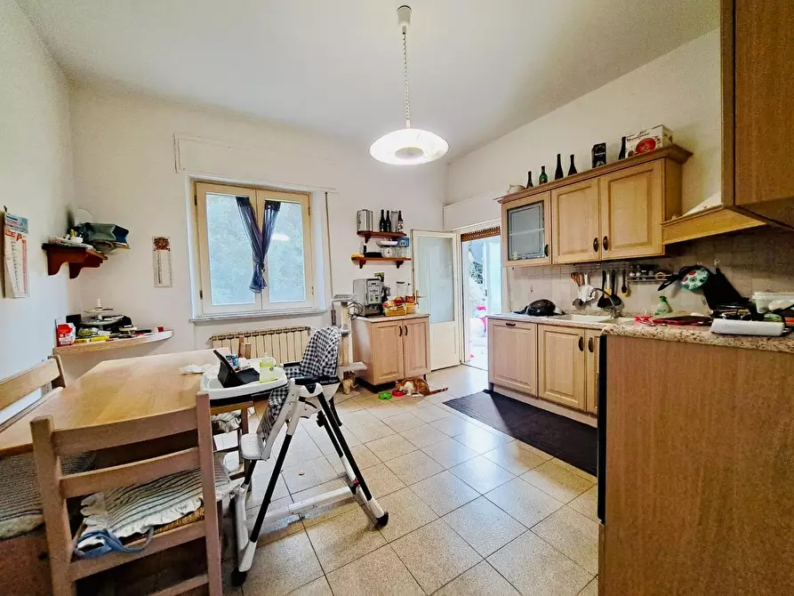 Immagine 2 di Appartamento in vendita  a Massarosa