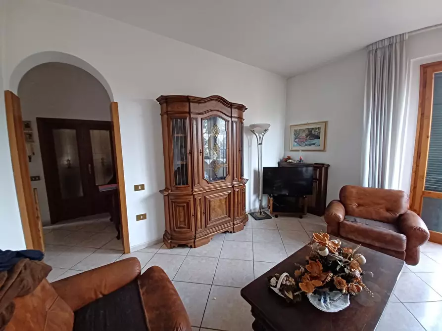 Immagine 37 di Appartamento in vendita  a Empoli