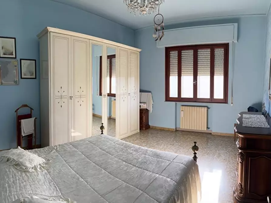 Immagine 12 di Villa in vendita  a Fucecchio