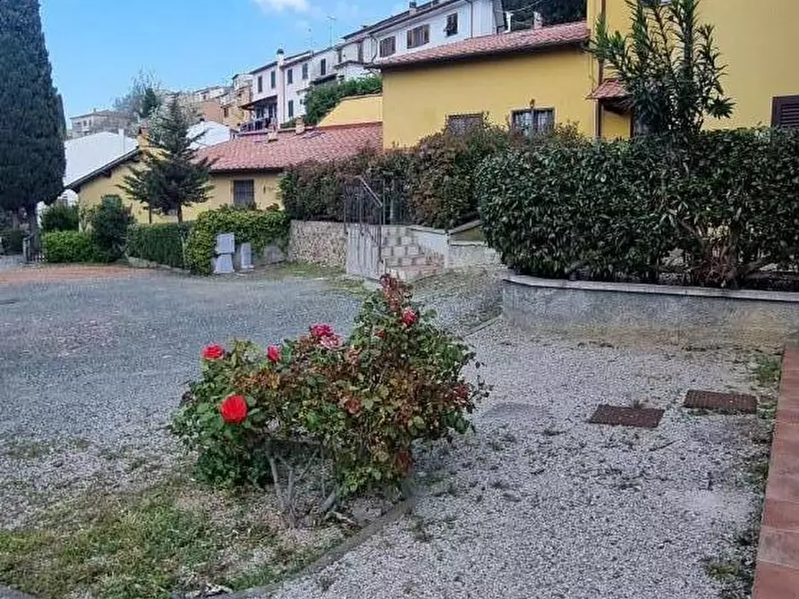 Immagine 16 di Appartamento in vendita  a Rosignano Marittimo