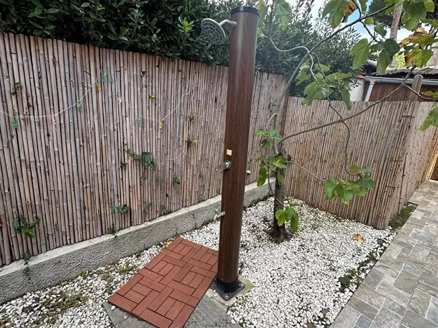 Immagine 43 di Villa in vendita  a Montignoso