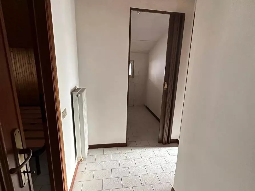 Immagine 50 di Villa in vendita  a Montignoso