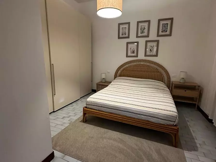 Immagine 39 di Villa in vendita  a Montignoso