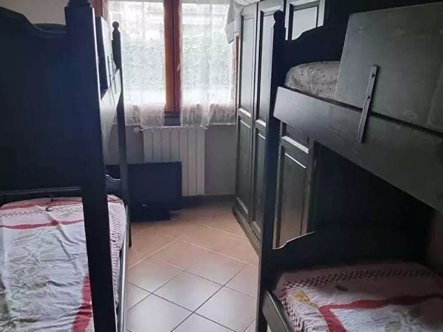 Immagine 17 di Appartamento in vendita  a Massa