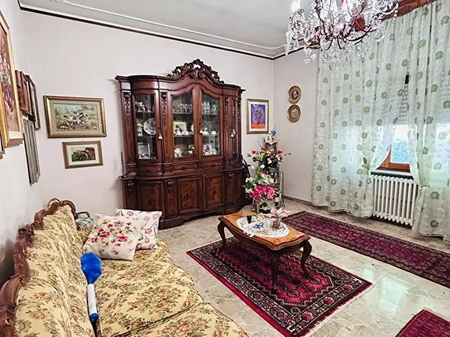 Immagine 4 di Casa indipendente in vendita  a Aulla