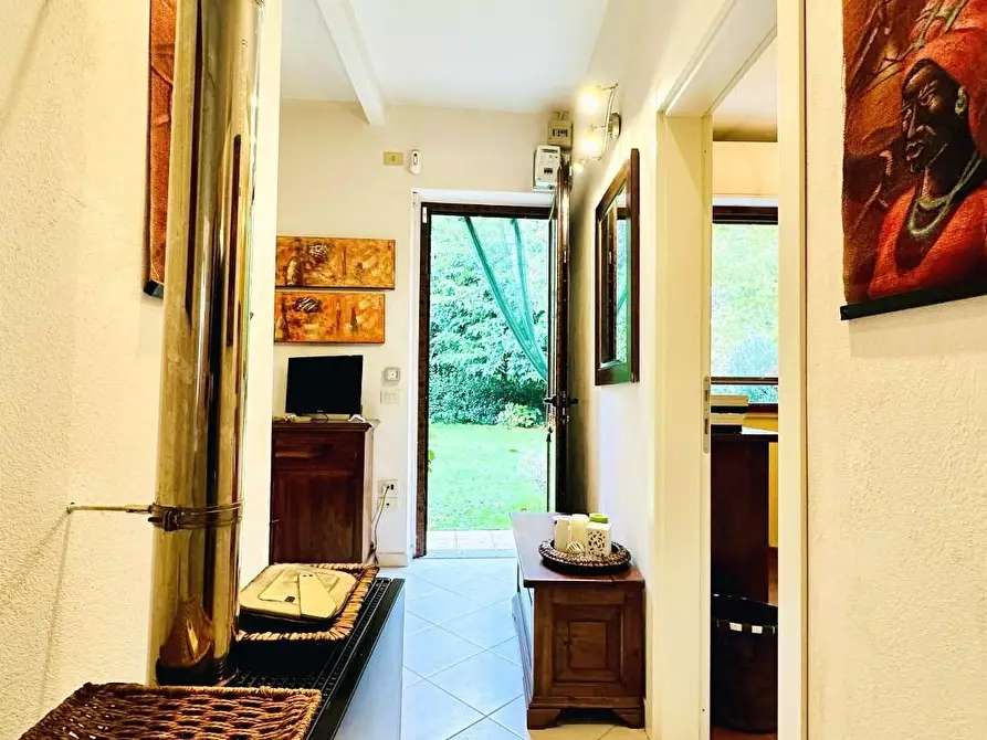 Immagine 30 di Casa indipendente in vendita  a Pietrasanta