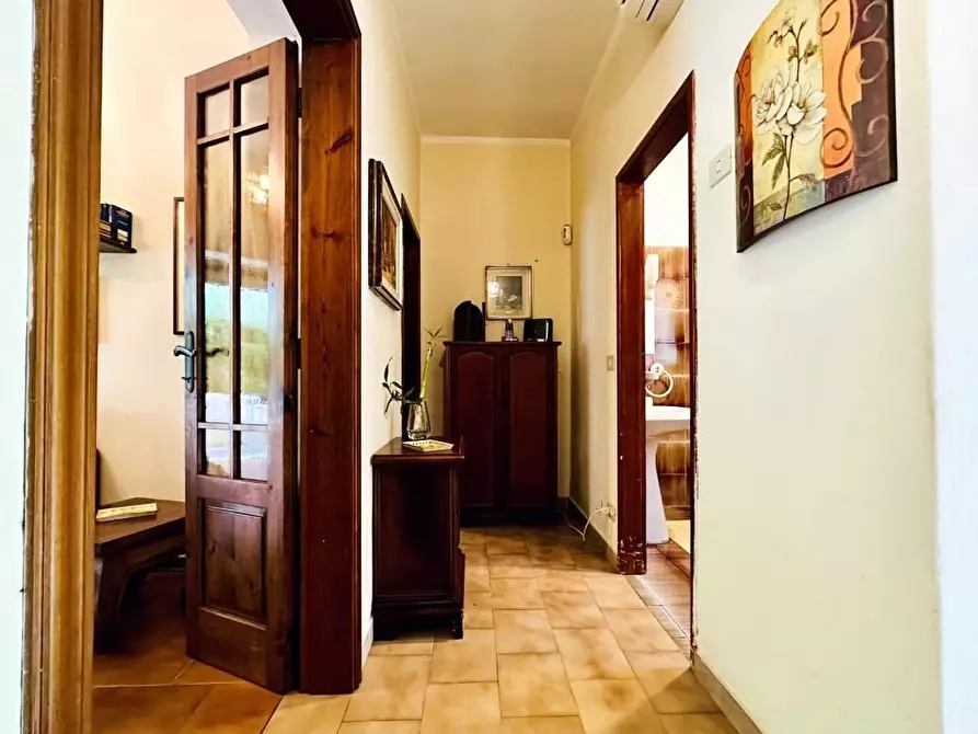 Immagine 48 di Casa indipendente in vendita  a Pietrasanta