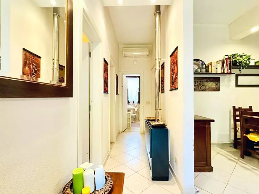 Immagine 3 di Casa indipendente in vendita  a Pietrasanta