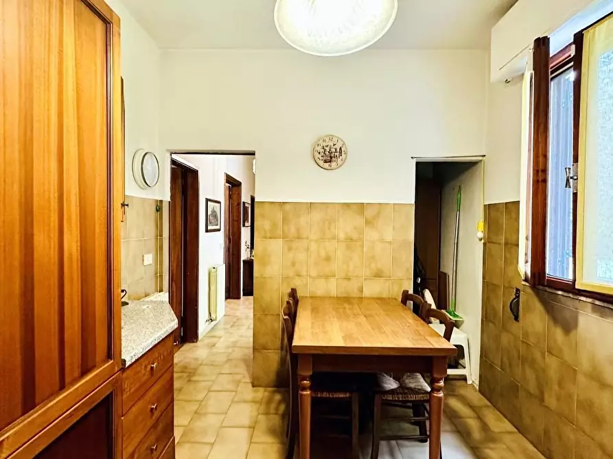 Immagine 41 di Casa indipendente in vendita  a Pietrasanta