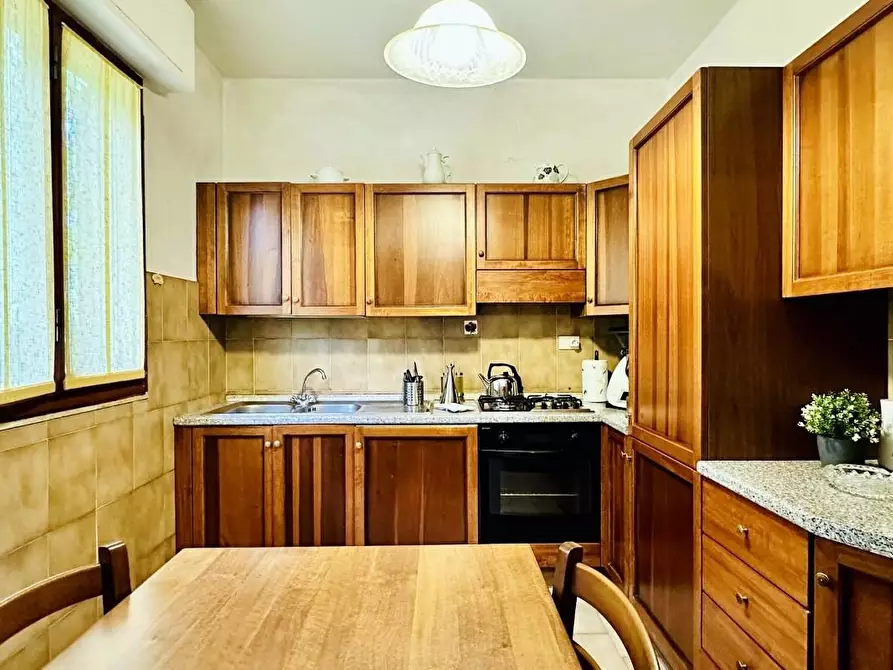 Immagine 39 di Casa indipendente in vendita  a Pietrasanta