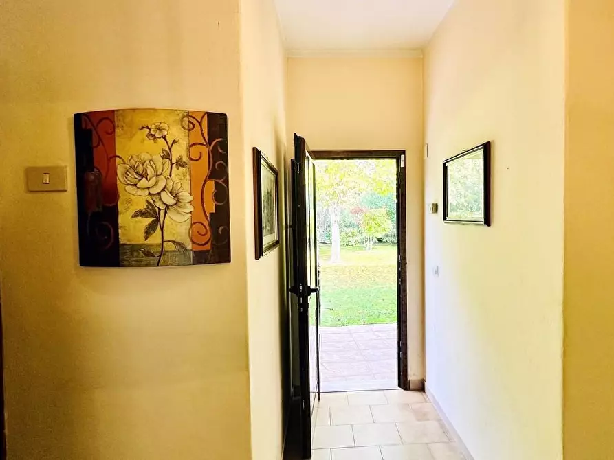 Immagine 52 di Casa indipendente in vendita  a Pietrasanta