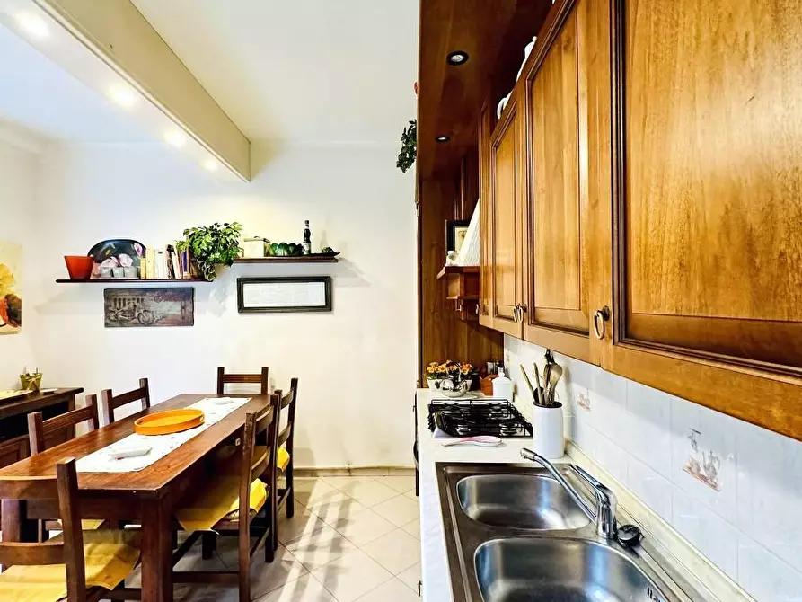 Immagine 6 di Casa indipendente in vendita  a Pietrasanta