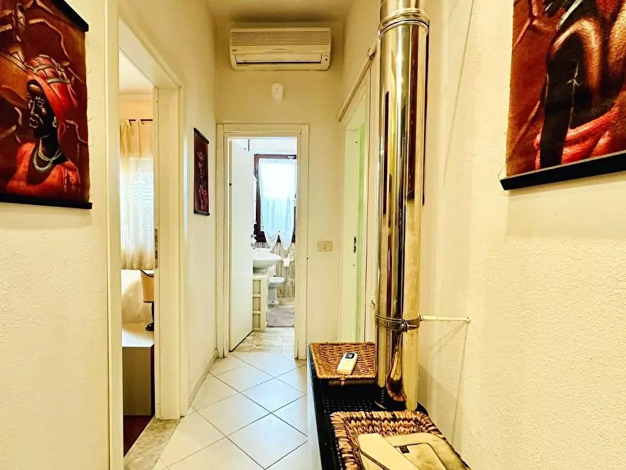 Immagine 15 di Casa indipendente in vendita  a Pietrasanta