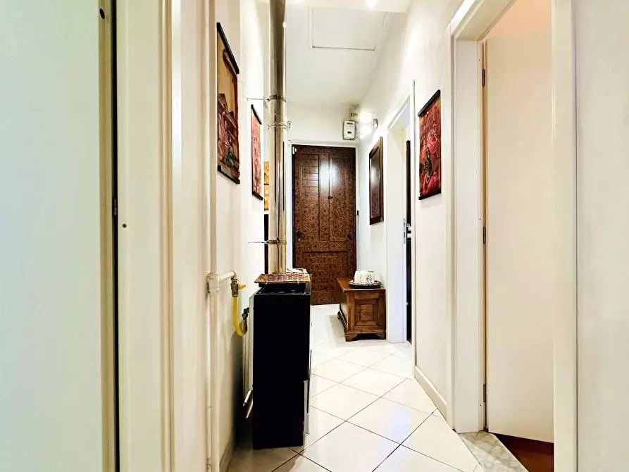 Immagine 28 di Casa indipendente in vendita  a Pietrasanta