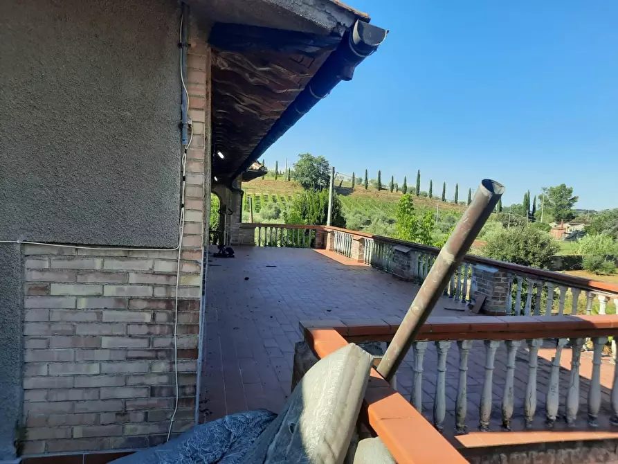 Immagine 17 di Villa in vendita  a Casciana Terme Lari