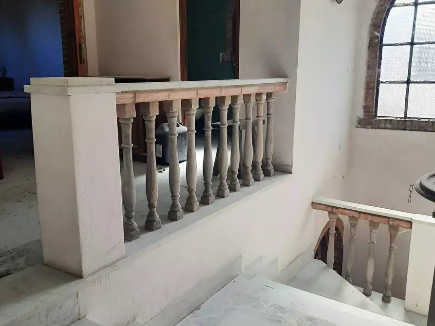 Immagine 10 di Villa in vendita  a Casciana Terme Lari