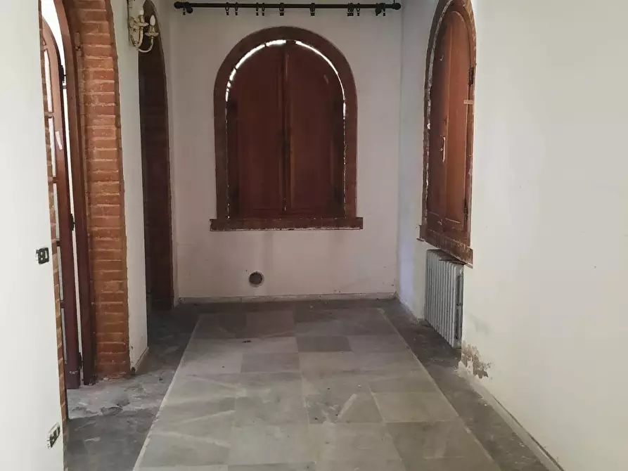 Immagine 8 di Villa in vendita  a Casciana Terme Lari