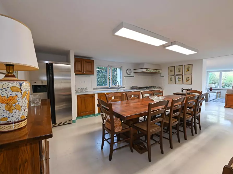 Immagine 33 di Villa in vendita  a Pisa