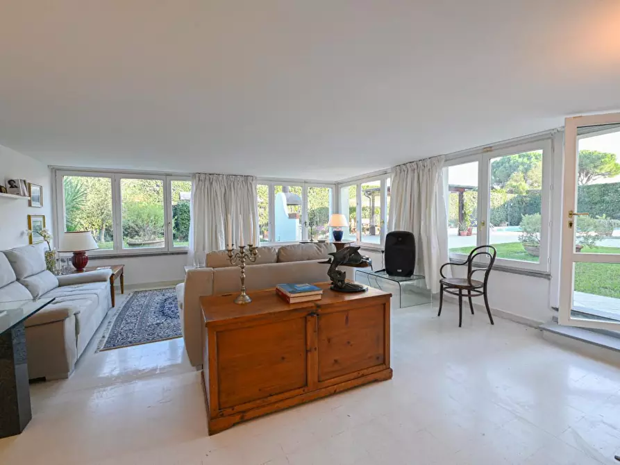 Immagine 30 di Villa in vendita  a Pisa