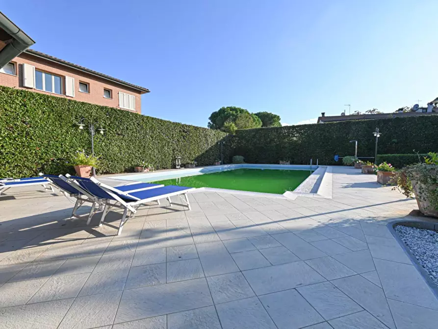 Immagine 7 di Villa in vendita  a Pisa