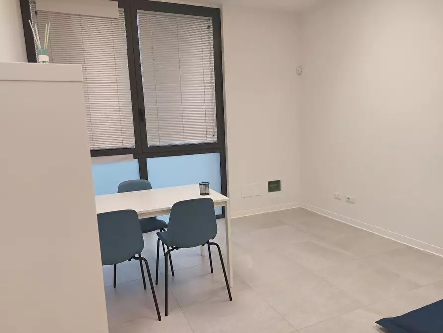 Immagine 12 di Ufficio in affitto  a San Miniato