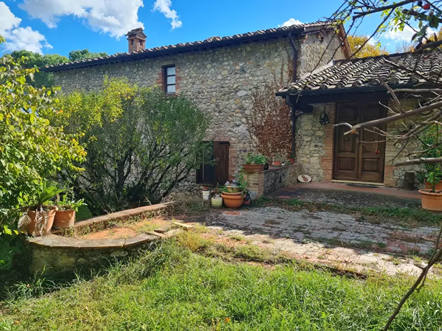 Immagine 60 di Casa colonica in vendita  a Monteriggioni