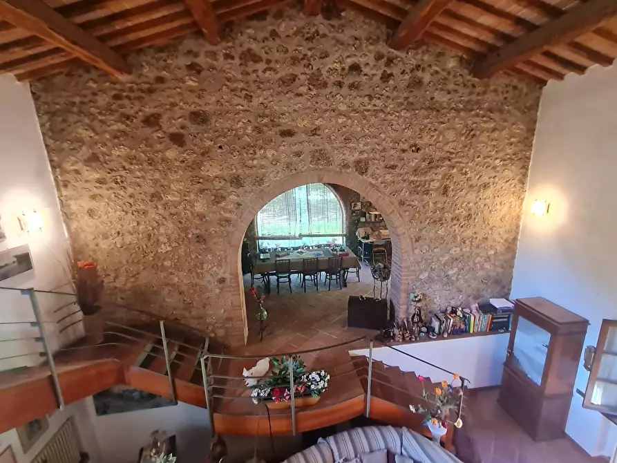 Immagine 39 di Casa colonica in vendita  a Monteriggioni