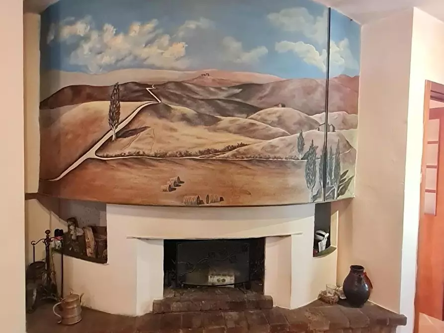 Immagine 43 di Casa colonica in vendita  a Monteriggioni